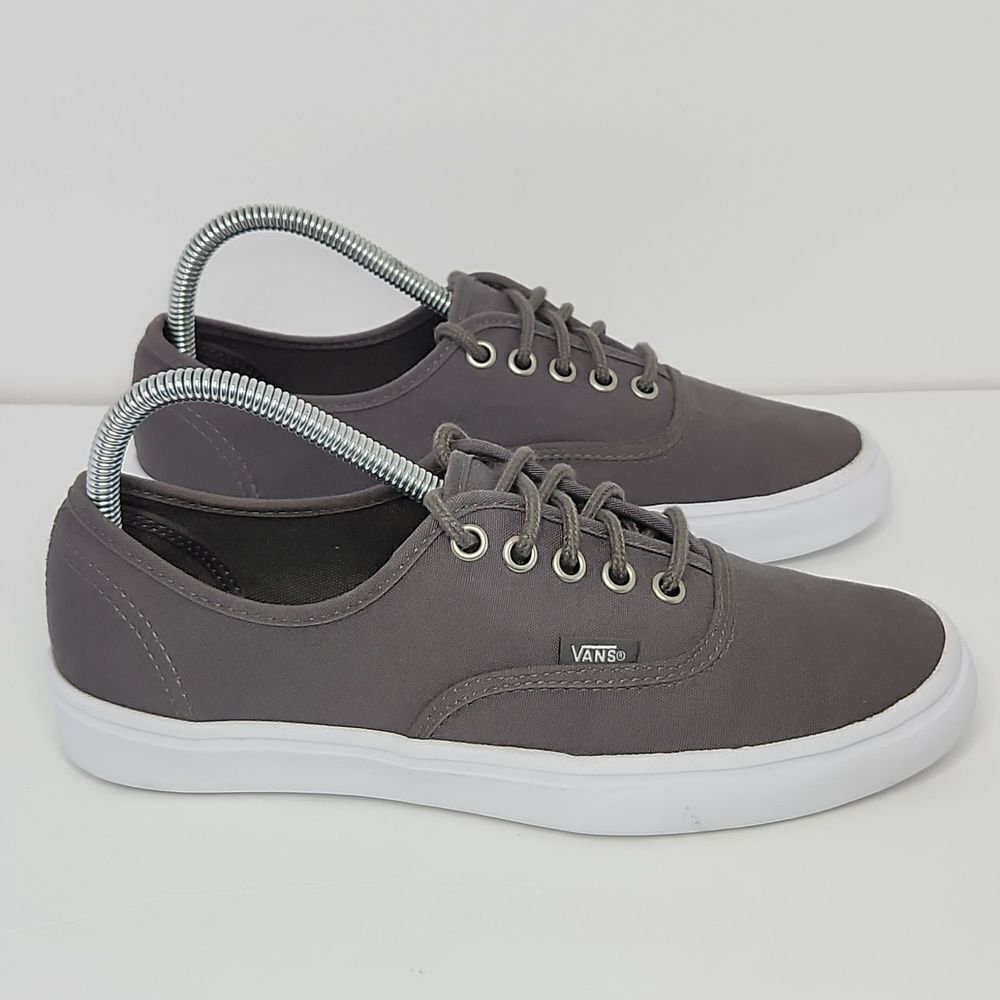 Van's unisex canvas skate shoes
